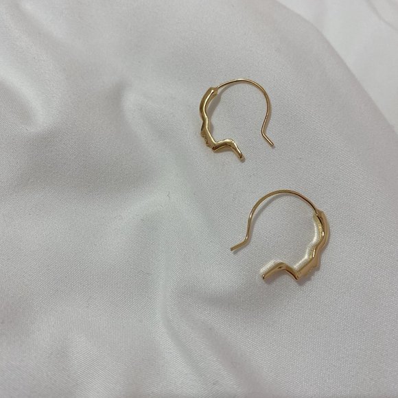 Brand new abstract earrings - Picture 2 of 2